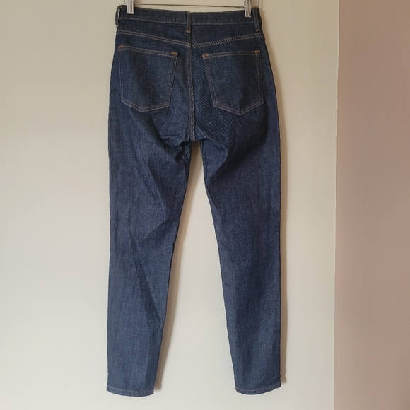 Everlane high-rise skinny jeans in dark indigo - Picture 3 of 8